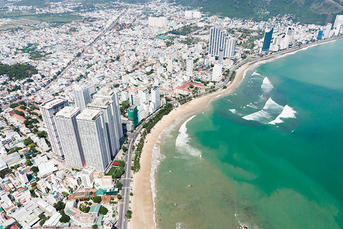 CHẤN CHỈNH, TĂNG CƯỜNG SỰ LÃNH ĐẠO CỦA ĐẢNG ĐỐI VỚI CÔNG TÁC QUẢN LÝ ĐẤT ĐAI, TRẬT TỰ XÂY DỰNG TRÊN ĐỊA BÀN TỈNH KHÁNH HÒA